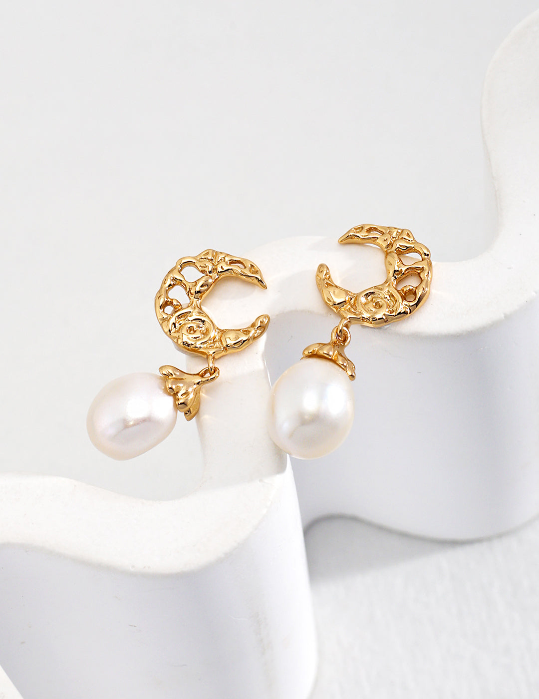 Mia's Crescent Pearl Earrings