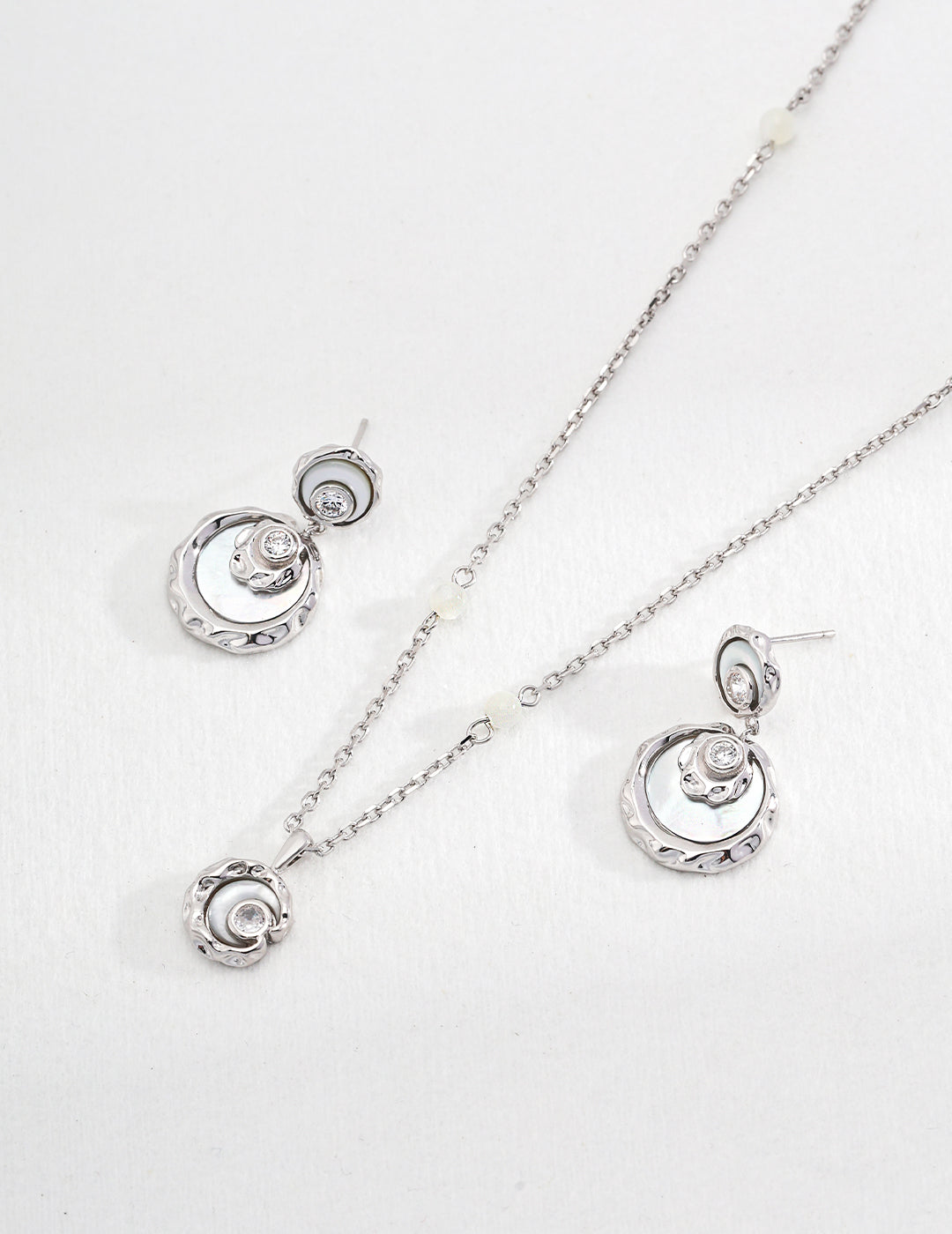 Celestial Glow Set - Pearl Necklace