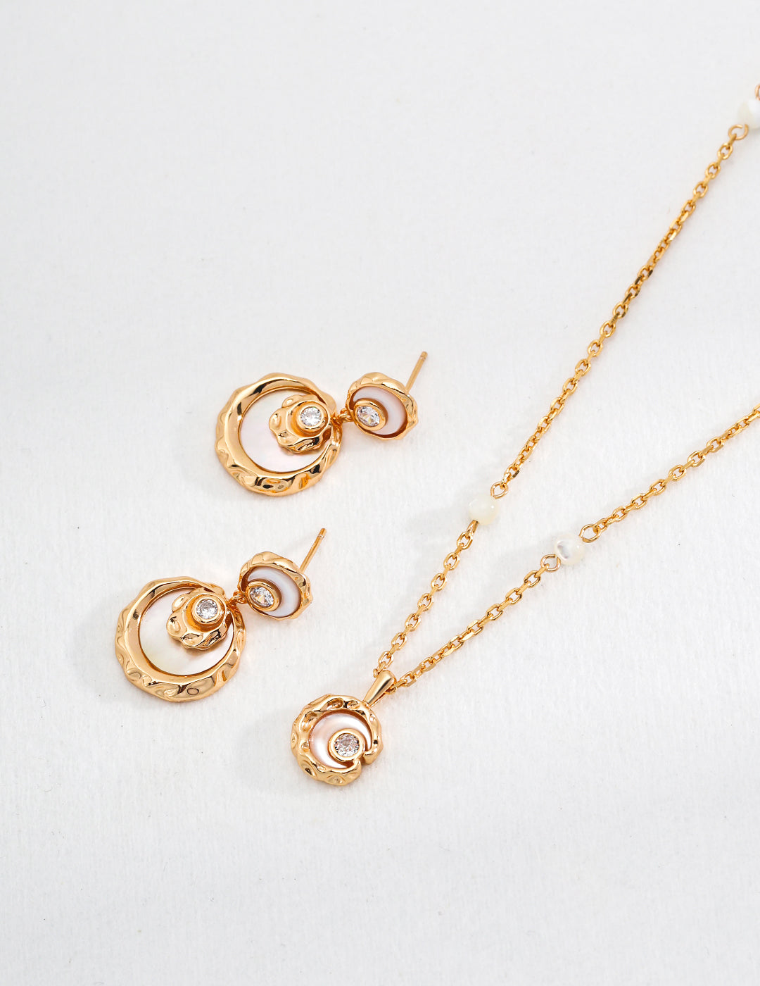 Celestial Glow Set - Pearl Necklace