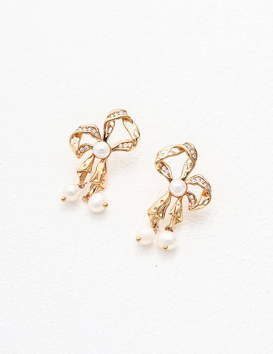 Michelle's Pearl Elegance Bow Earrings