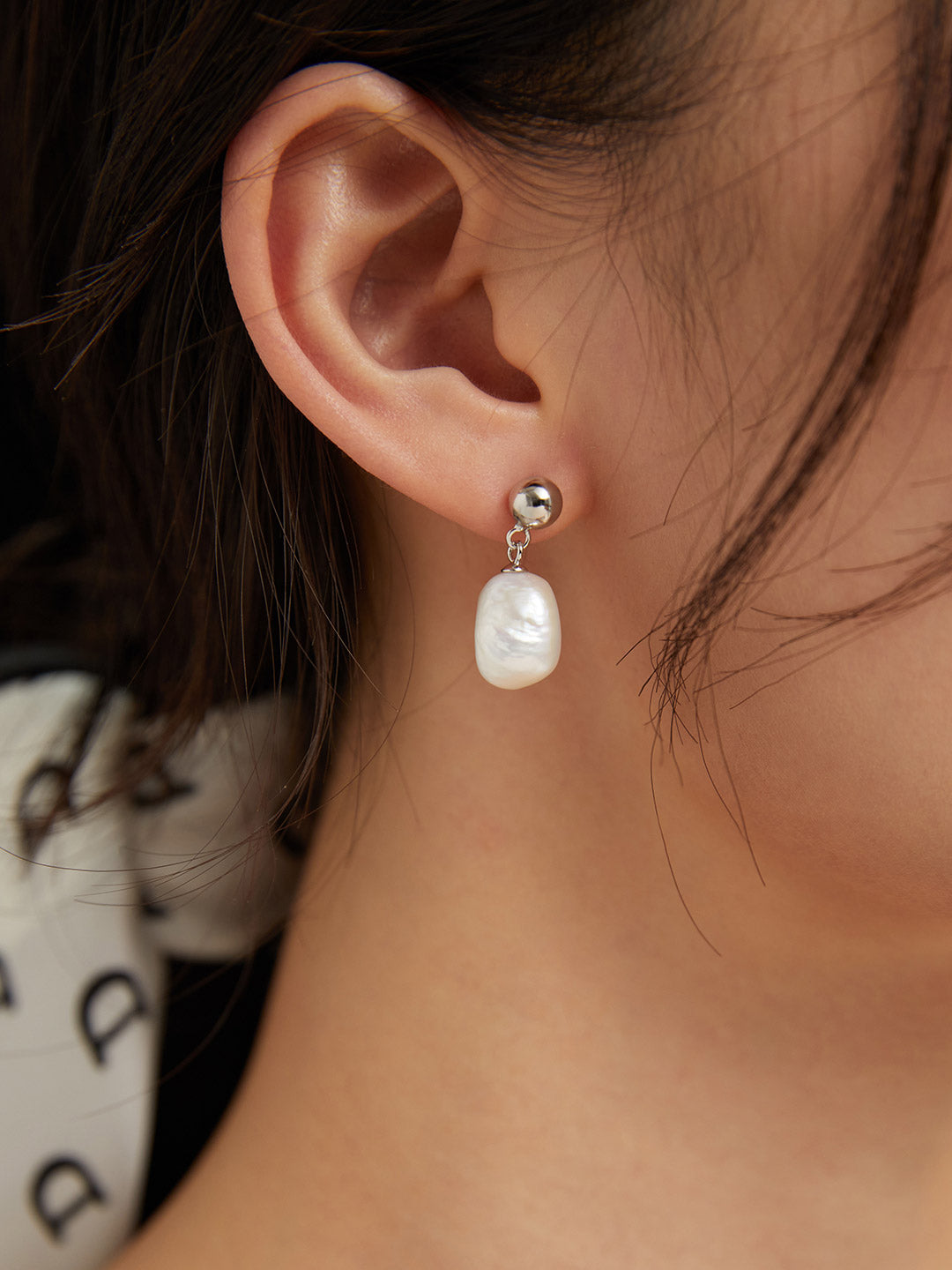 S925 Irregular-Shaped Pearl Earrings