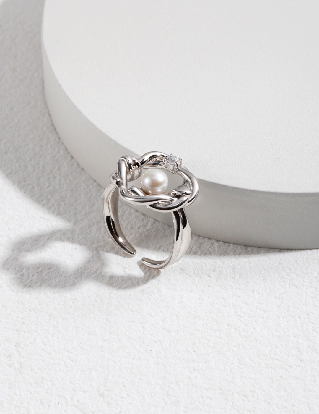 S925 Open-ended Natual Pearl Flower Ring